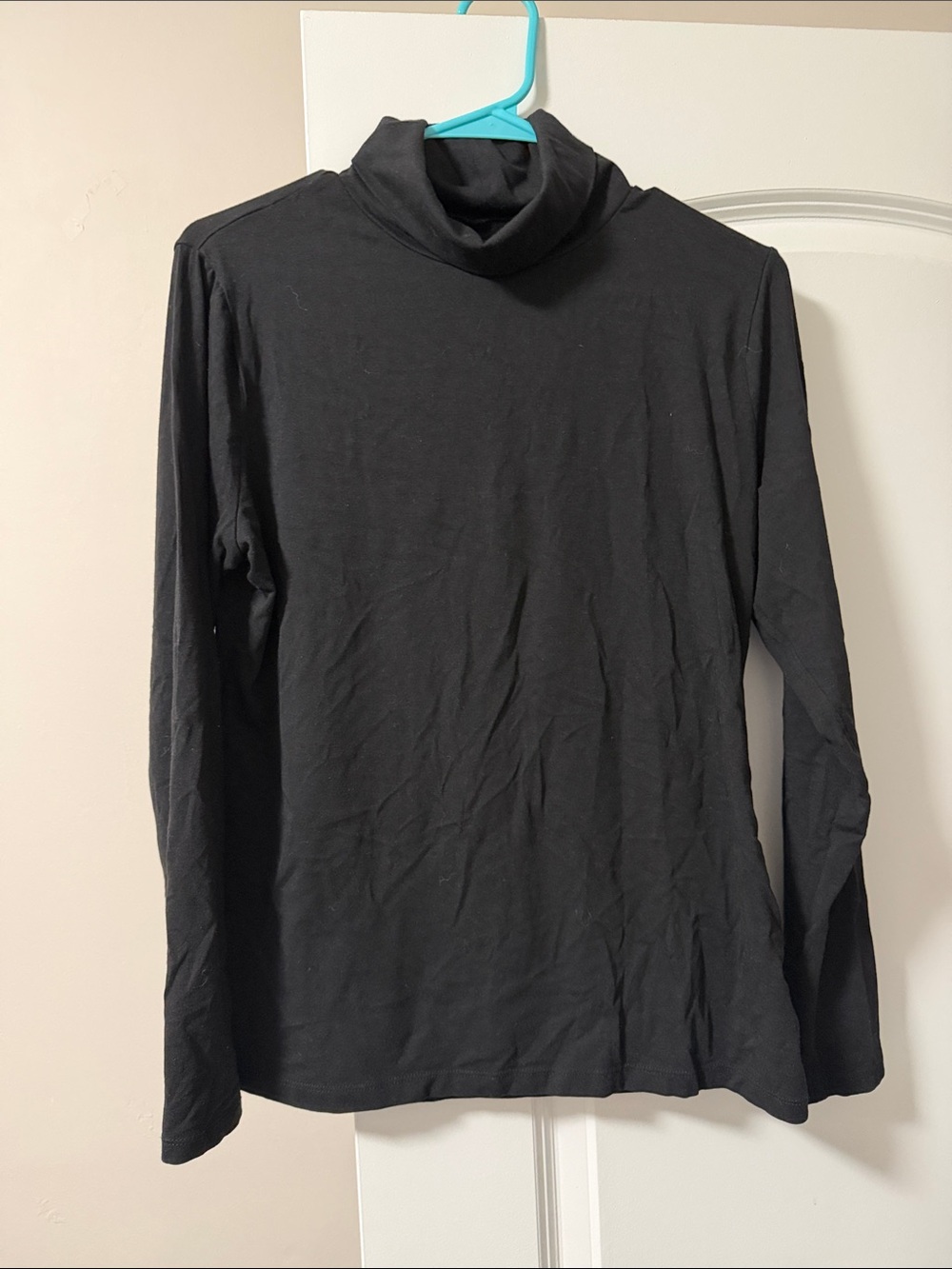 Time and Tru Black Turtleneck Long Sleeve Tee